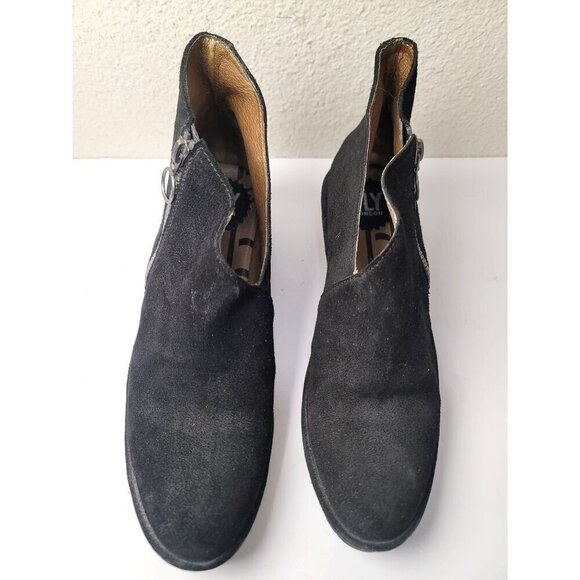 Fly London Black Suede Ankle Booties Women's Size 40 Side Zipper - Picture 2 of 13